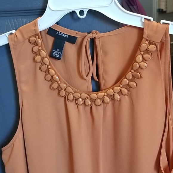 Top - Picture 3 of 3